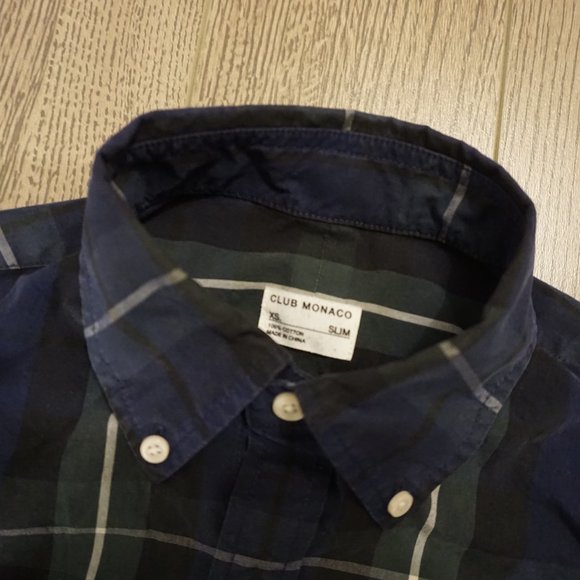 Club monaco slim fit xs shirt - Picture 3 of 4